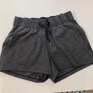 On the fly 2.5 inch short